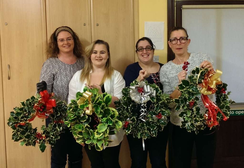 group killure grove xmas craft workshop 2015 2